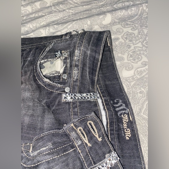Miss Me Y2K size 26 low-rise flare leg grey jeans w/ rhinestone + camo detailing - Picture 4 of 9
